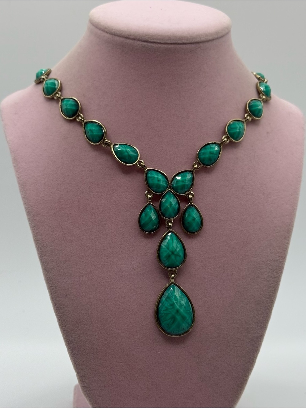 Amrita Singh Elegant Teardrop Green Statement Necklace